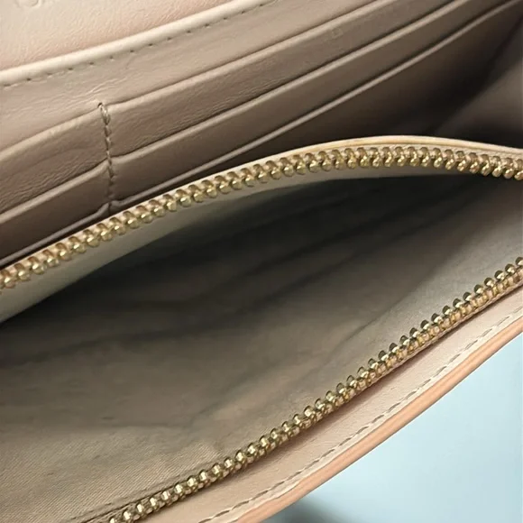 SOLD on another platform Chloe wallet - Picture 5 of 11